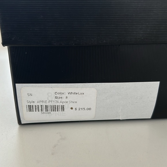 J slides embroidered sneakers - Picture 4 of 4